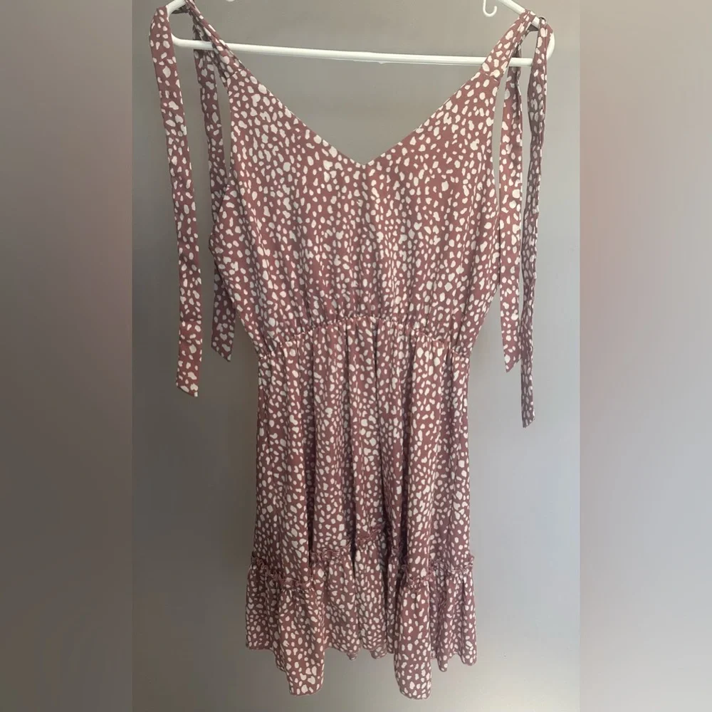 SHEIN size MEDIUM mauve and white animal print ruffled dress with ties.